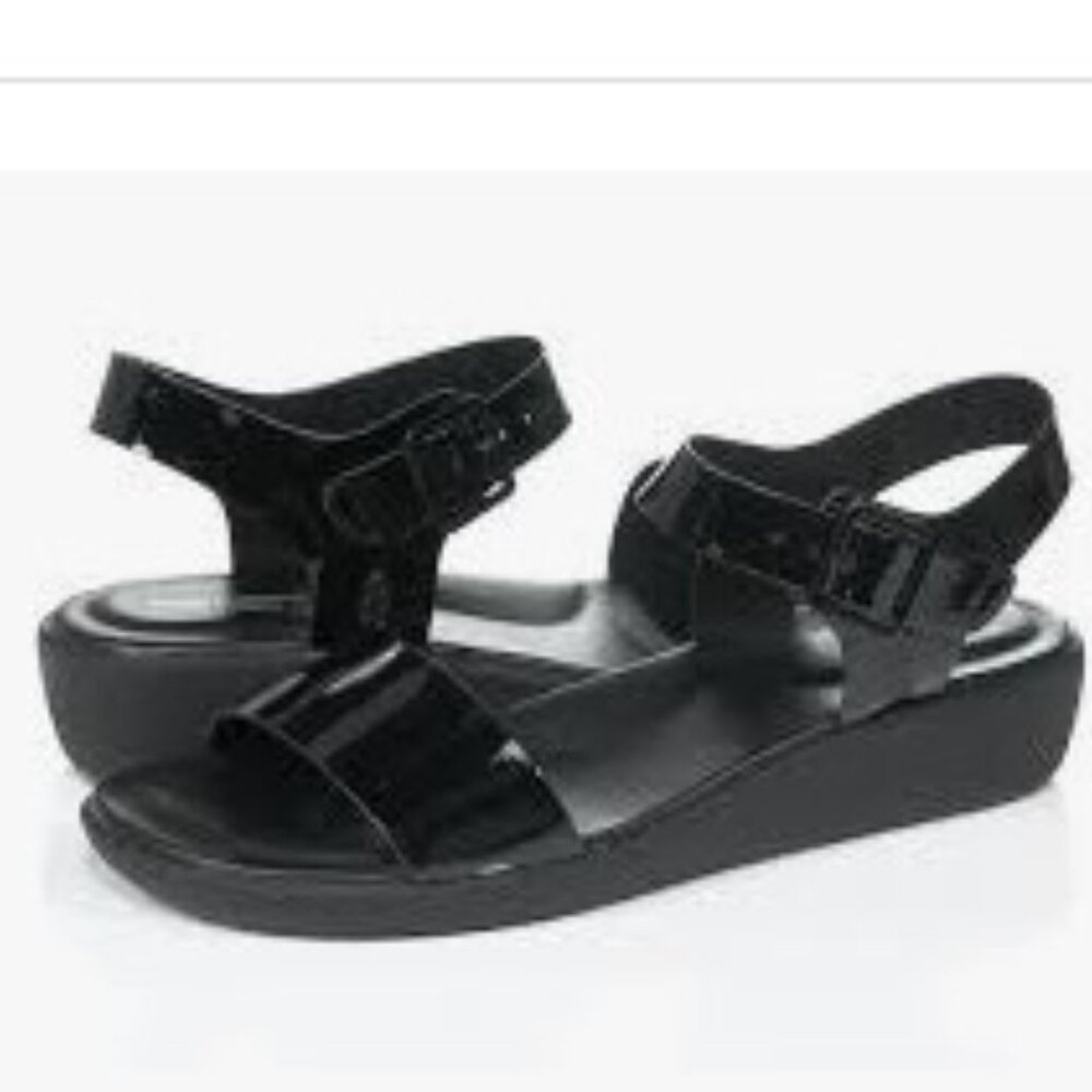Hush Puppies Shiny Strappy Sandal - Size 7